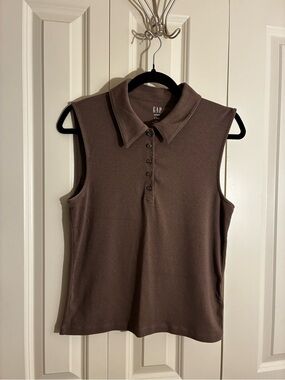 GAP Sleeveless Polo Crop Top in Taupe Brown